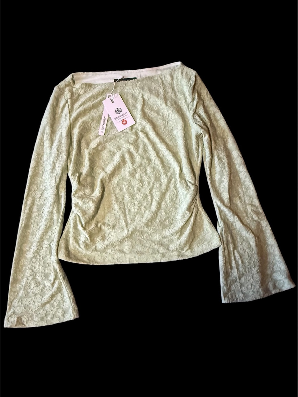 Bell-Sleeve Lace Long-Sleeve Top in Light Mint
